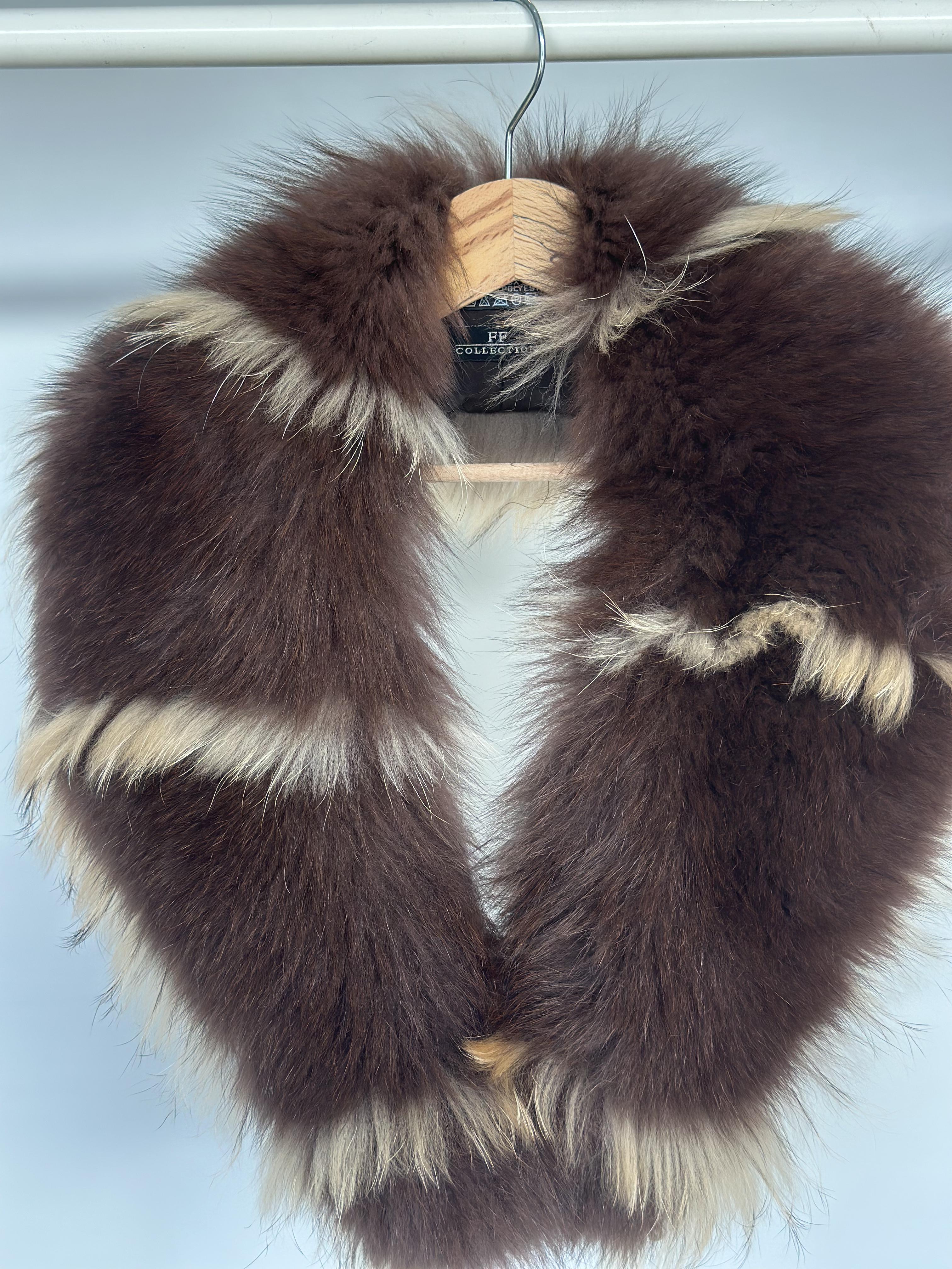 Brown Fox Fur Collar With Striped Design
