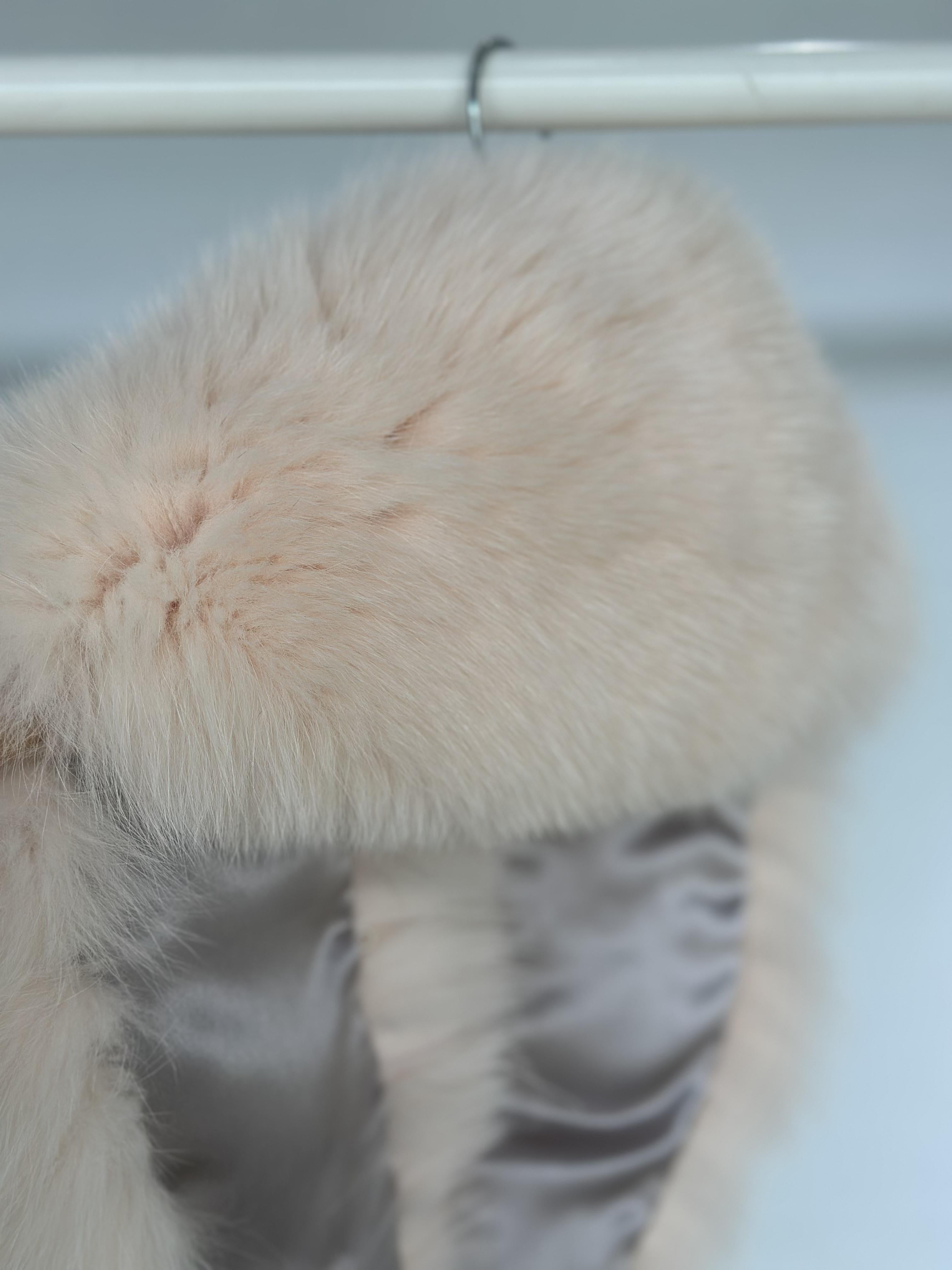 Large Blush Fox Fur Collar
