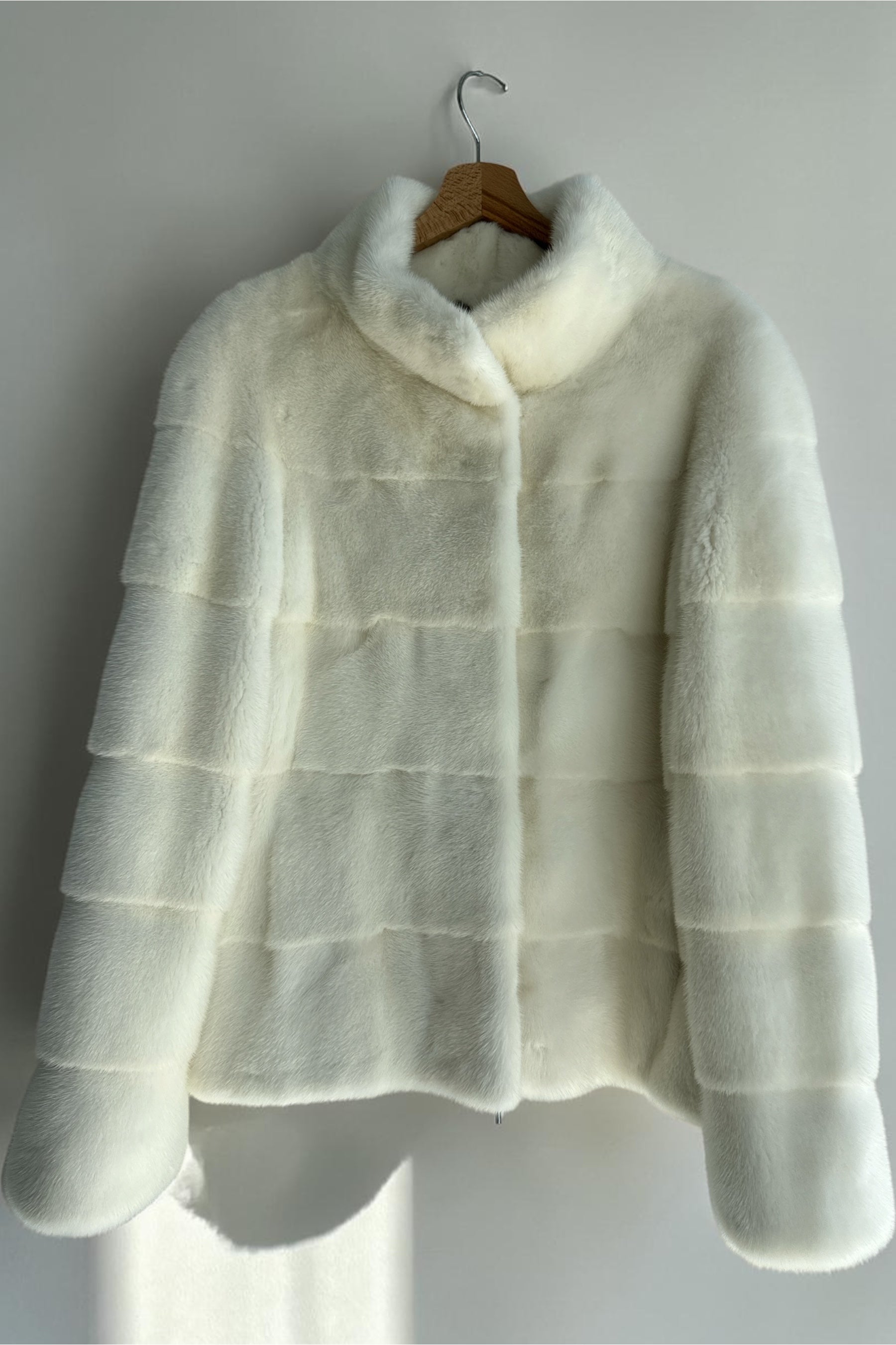 White Mink Short Jacket With Stand-up Collar